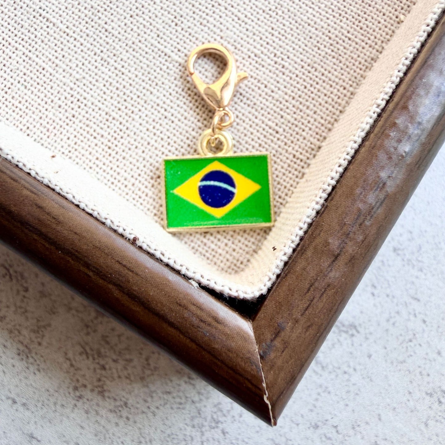 American Flag Enamel Keychain Pendant ? Patriotic USA Flag Key Ring & Bag Charm