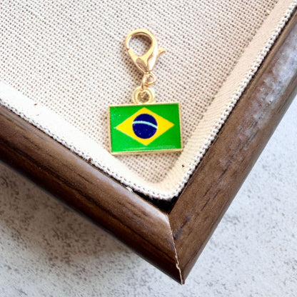 American Flag Enamel Keychain Pendant ? Patriotic USA Flag Key Ring & Bag Charm