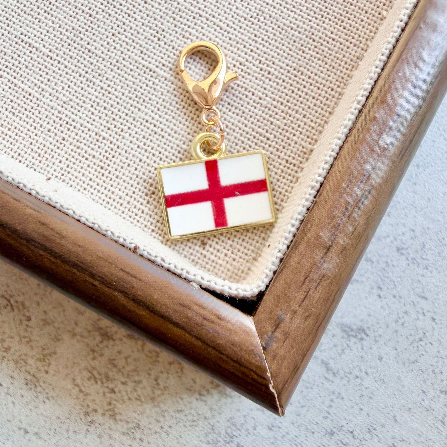 American Flag Enamel Keychain Pendant ? Patriotic USA Flag Key Ring & Bag Charm