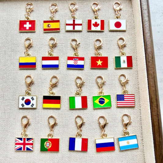 American Flag Enamel Keychain Pendant ? Patriotic USA Flag Key Ring & Bag Charm