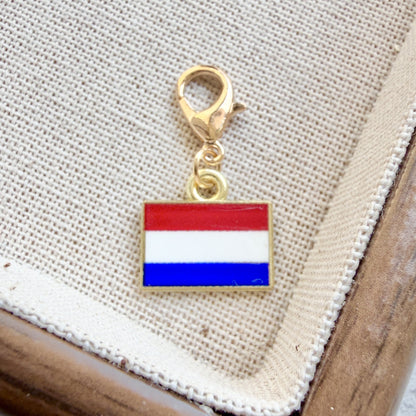 American Flag Enamel Keychain Pendant ? Patriotic USA Flag Key Ring & Bag Charm