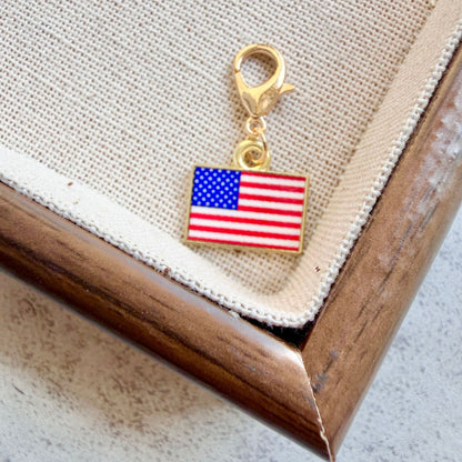 American Flag Enamel Keychain Pendant ? Patriotic USA Flag Key Ring & Bag Charm